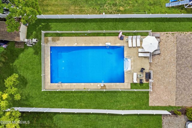 370 W Park Avenue, Oakhurst, NJ 07755