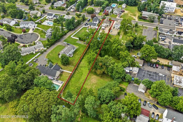 370 W Park Avenue, Oakhurst, NJ 07755