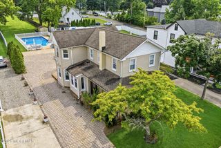 370 W Park Avenue, Oakhurst, NJ 07755
