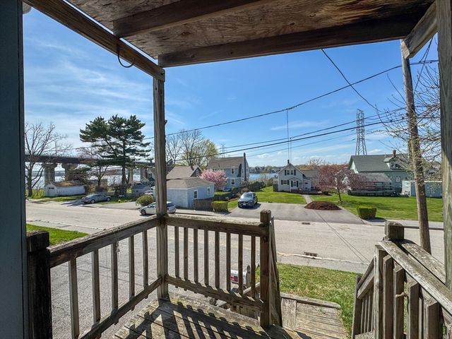 8 Tucker Ave, Tiverton, RI 02878