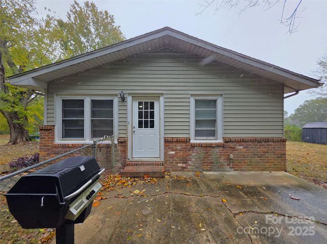 92 Lawndale Avenue SE, Concord, NC 28025