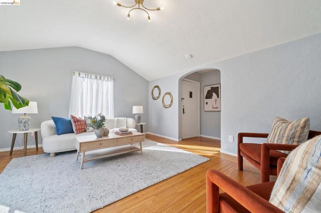 606 606 Masonic Ave, Albany, CA 94706