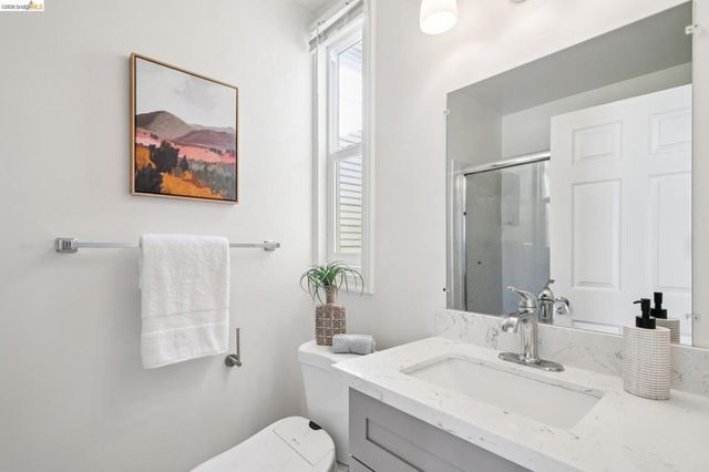 606 606 Masonic Ave, Albany, CA 94706