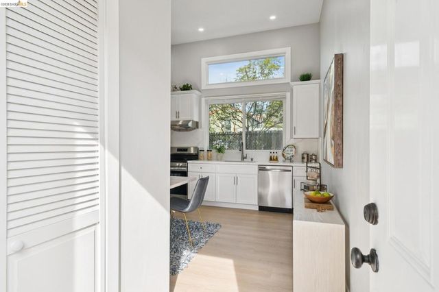 606 606 Masonic Ave, Albany, CA 94706