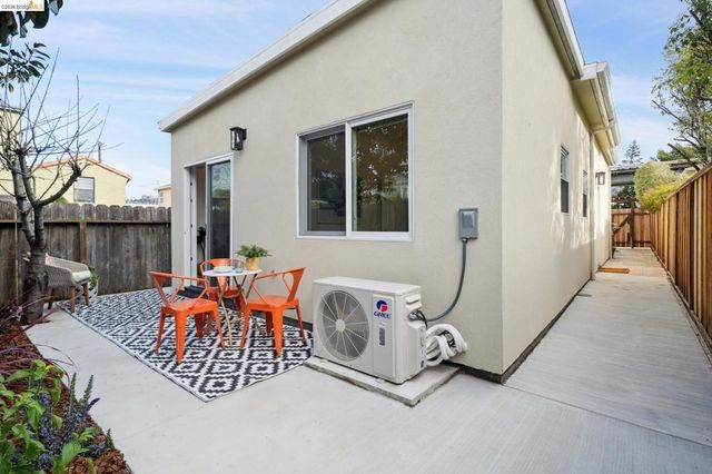 606 606 Masonic Ave, Albany, CA 94706