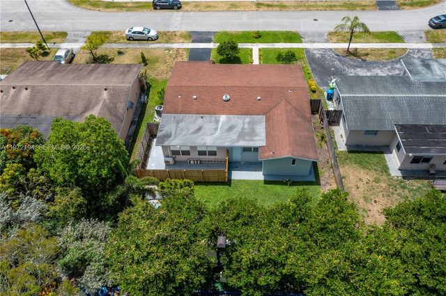 2620 NW 83rd Ave A, Sunrise, FL 33322