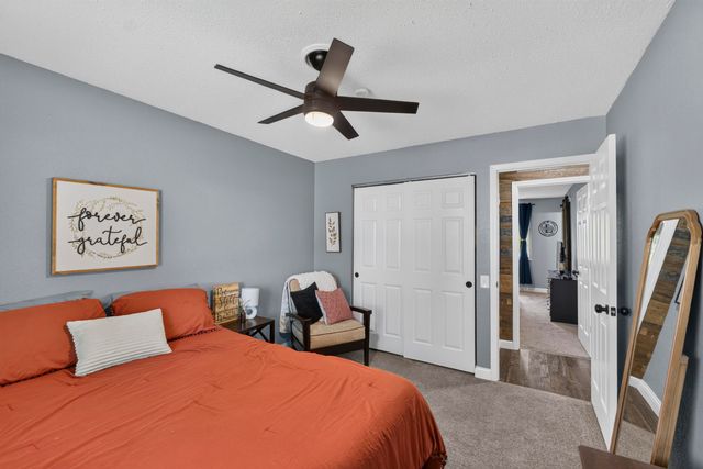 1346 BLUE RIDGE DR, St Peters, MO 63376