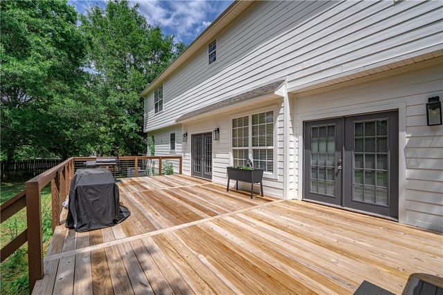 1799 N Buckley Drive, Fayetteville, AR 72701