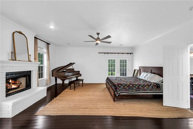 1799 N Buckley Drive, Fayetteville, AR 72701