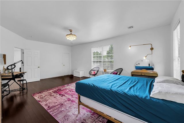 1799 N Buckley Drive, Fayetteville, AR 72701