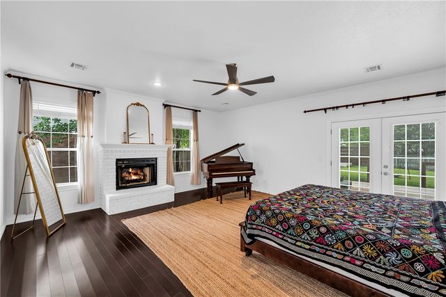 1799 N Buckley Drive, Fayetteville, AR 72701