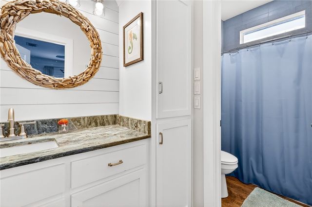 505 Paradise Pointe Dr, Port Aransas, TX 78373