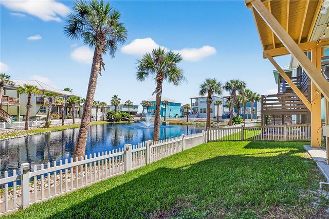 505 Paradise Pointe Dr, Port Aransas, TX 78373
