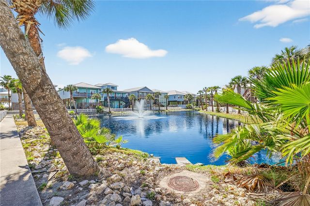 505 Paradise Pointe Dr, Port Aransas, TX 78373