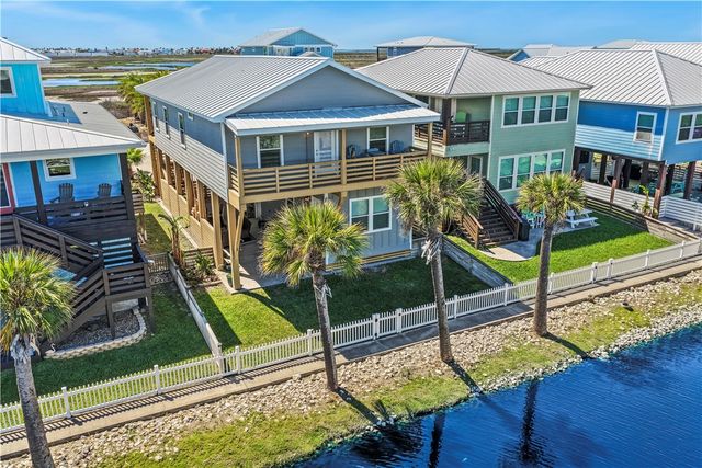 505 Paradise Pointe Dr, Port Aransas, TX 78373