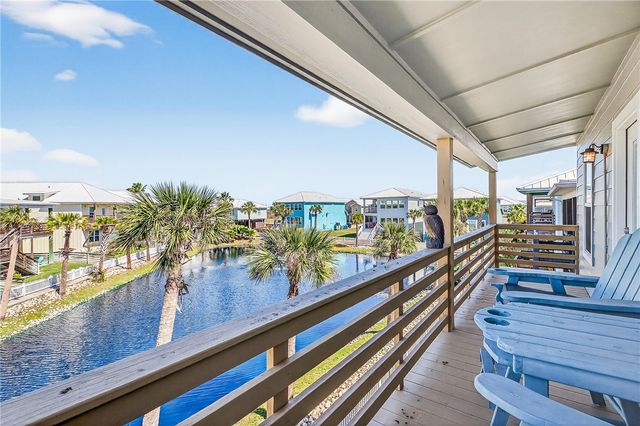 505 Paradise Pointe Dr, Port Aransas, TX 78373