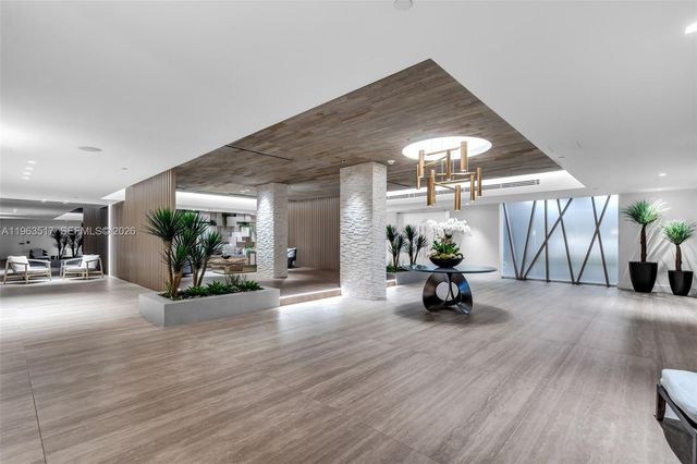 2301 Collins Ave 621, Miami Beach, FL 33139