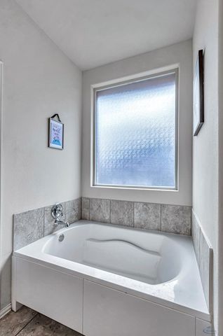 2306 Vista Ridge Rd, Midland, TX 79705