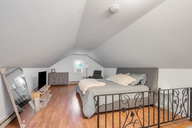 13 Cedar St, Chelmsford, MA 01863