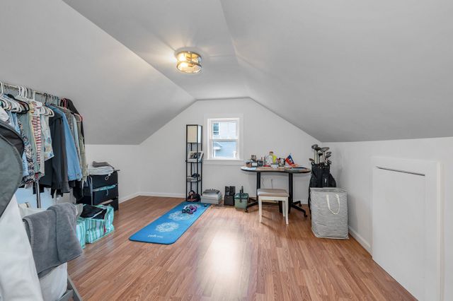 13 Cedar St, Chelmsford, MA 01863
