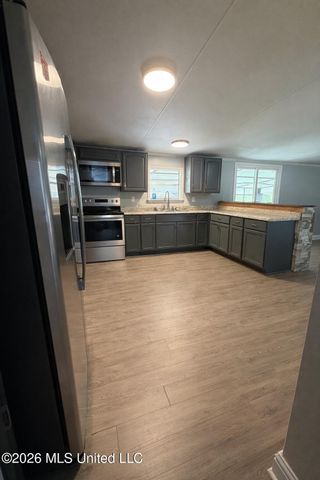 13312 Foxrun Drive, Vancleave, MS 39565