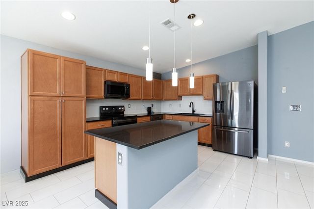 3843 East Gunnison Avenue, Pahrump, NV 89061