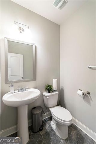 1428 Kings Point Way SW, Conyers, GA 30094