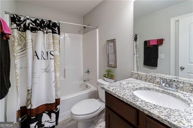 1428 Kings Point Way SW, Conyers, GA 30094