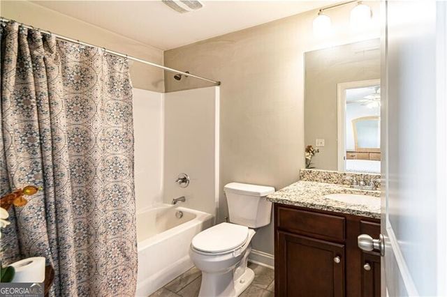 1428 Kings Point Way SW, Conyers, GA 30094