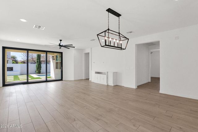 4346 S SYNAPSE Drive, Mesa, AZ 85212