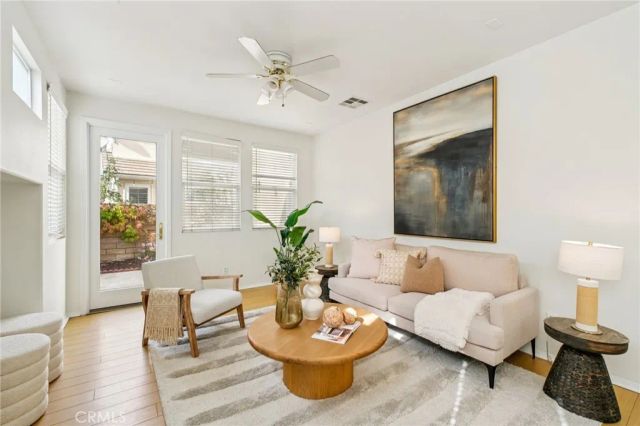 24150 View Pointe, Valencia, CA 91355