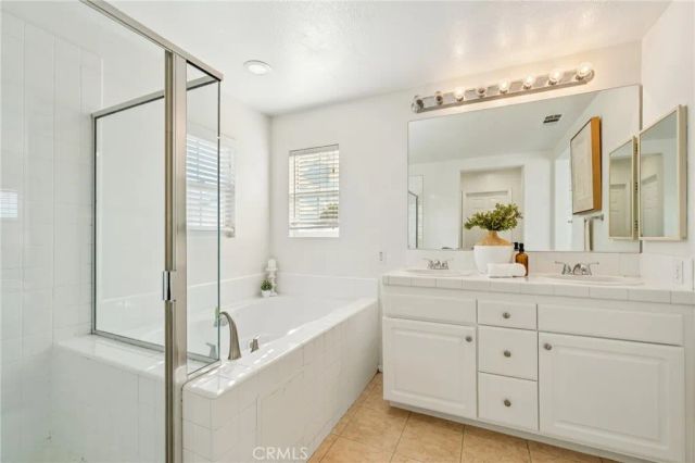 24150 View Pointe, Valencia, CA 91355