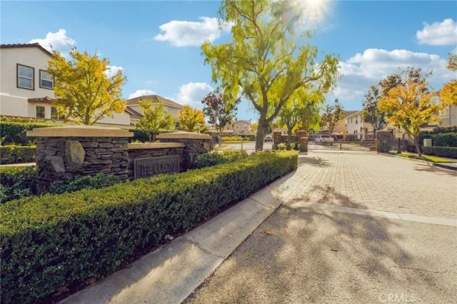 24150 View Pointe, Valencia, CA 91355