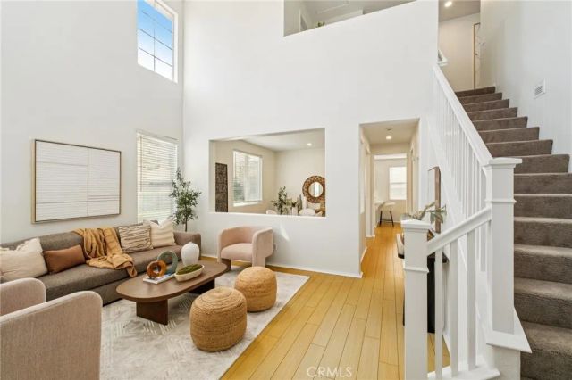 24150 View Pointe, Valencia, CA 91355