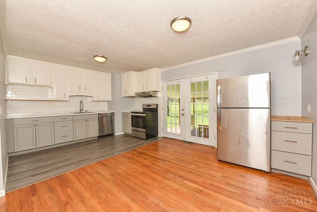 9883 Overview Lane, Springfield Twp., OH 45231