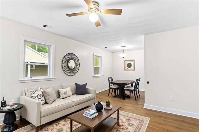 38 Saint Albans DR, Hampton, VA 23669