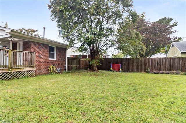 38 Saint Albans DR, Hampton, VA 23669