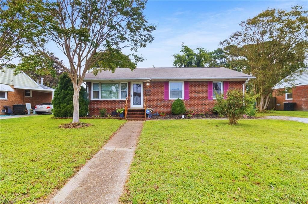 38 Saint Albans DR, Hampton, VA 23669