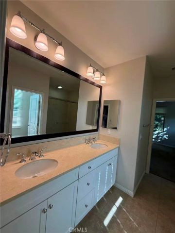 78 Kempton, Irvine, CA 92620