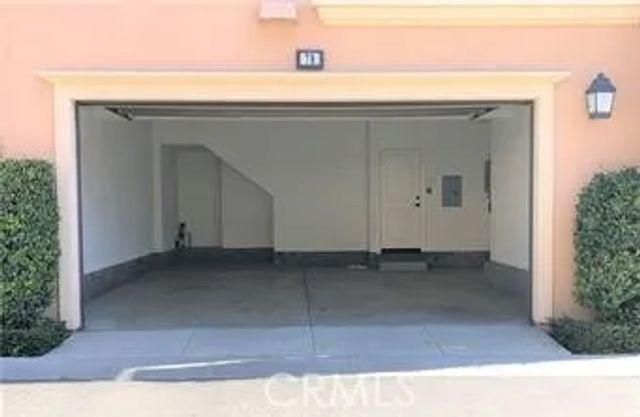 78 Kempton, Irvine, CA 92620