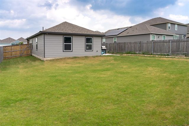 308 McLintock RD, Jarrell, TX 76537