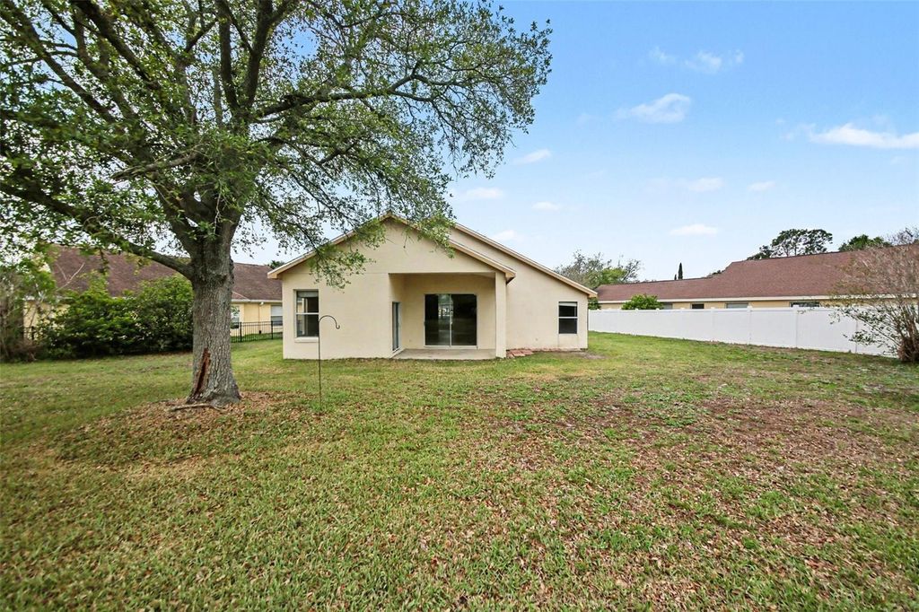 Image 14 of property listing at 2238 HOLLY RIDGE DRIVE, Ocoee, FL 34761