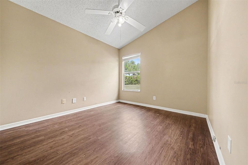 Image 8 of property listing at 2238 HOLLY RIDGE DRIVE, Ocoee, FL 34761