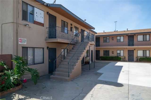 5503 5511 Cherry Avenue, Long Beach, CA 90805