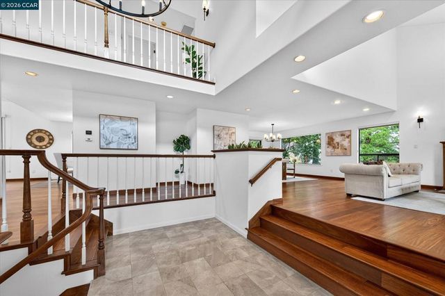 58 Saddle Rd., Walnut Creek, CA 94595