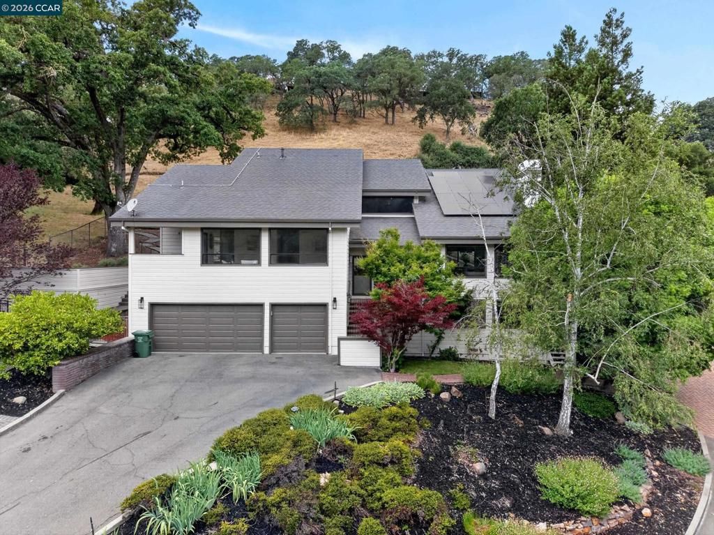 58 Saddle Rd., Walnut Creek, CA 94595