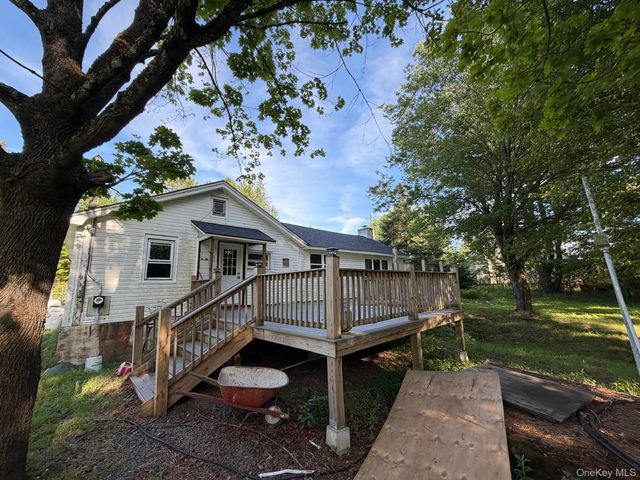 372 Lt Brender Hwy, Ferndale, NY 12734