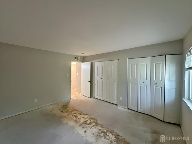 316 Meadow Woods Lane, Lawrence, NJ 08648