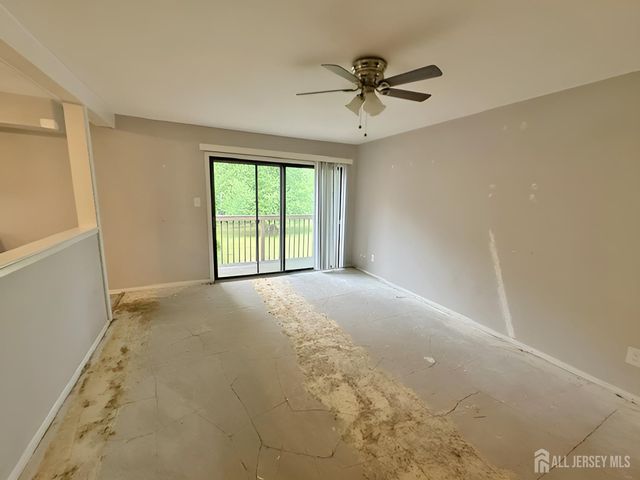 316 Meadow Woods Lane, Lawrence, NJ 08648