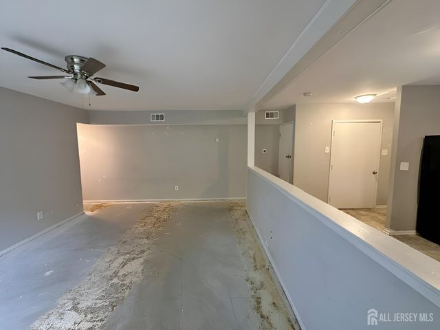 316 Meadow Woods Lane, Lawrence, NJ 08648